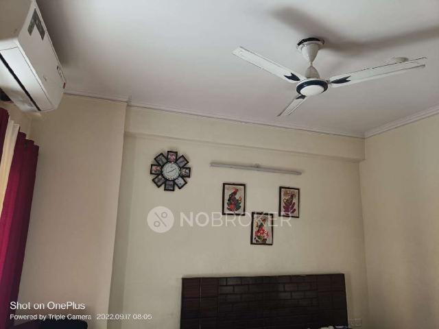 2 BHK Flat In Panchsheel Hynish for Rent In Sector 1, Uttar Pradesh