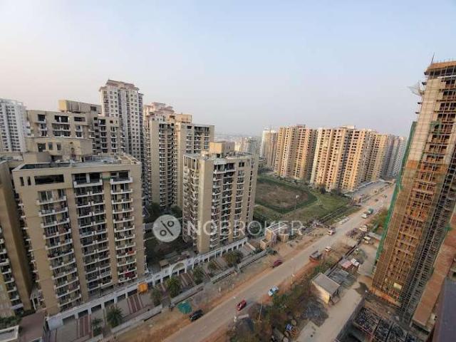2 BHK Flat In Panchsheel Pinnacle For Sale In Panchsheel Greens 2