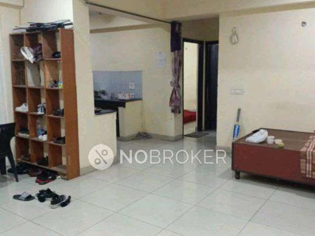 2 BHK Flat In Panchsheel Wellington for Rent In Crossings R