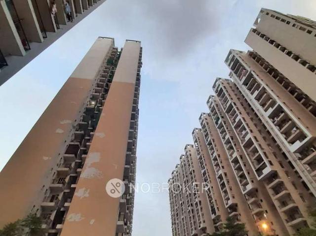 2 BHK Flat In Pansheel Green 2 For Sale In Sector 16b
