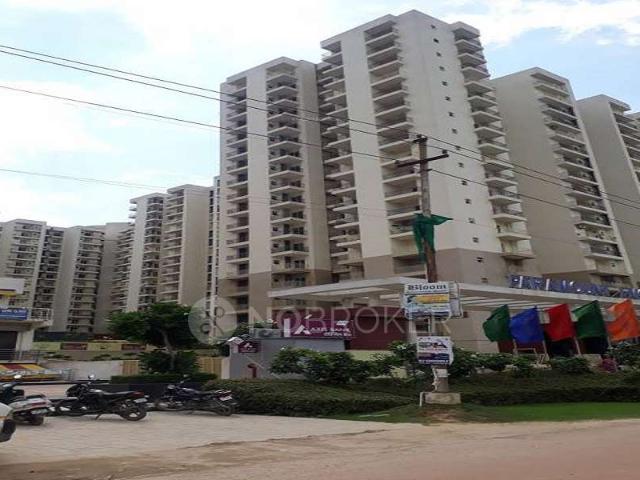 2 BHK Flat In Paramount Emotions for Rent In Sector 1