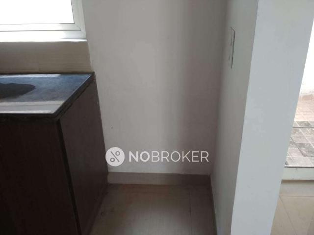 2 BHK Flat In Paramount Golf Foresté Villa for Rent In Sura