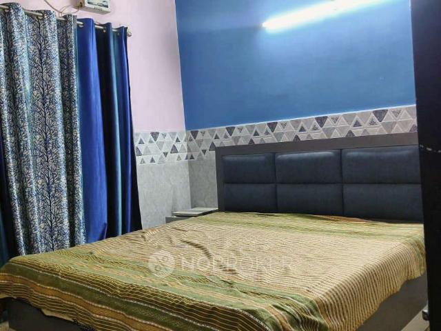 2 BHK Flat In Paras Seasons, Sector 168 for Rent In Sector