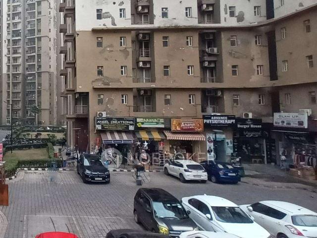 2 BHK Flat In Paras Tierea, Sector 137 for Rent In Paras Ti