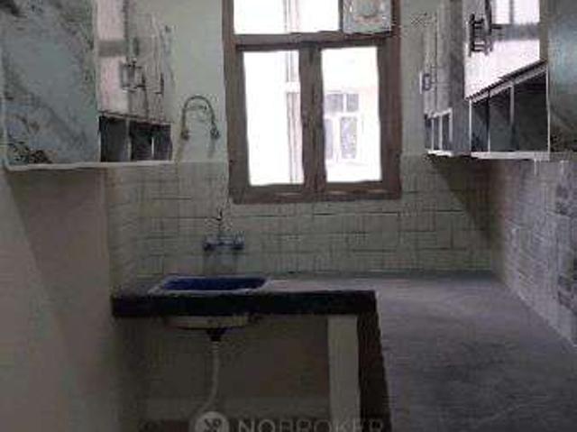 2 BHK Flat In Pareena Om Apartment for Rent In Sector 112