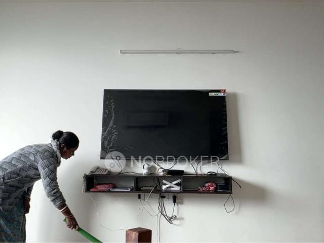 2 BHK Flat In Pareena Om Apartment for Rent In Sector 112