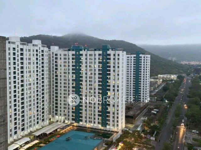 2 BHK Flat In Parlet For Sale In Mega Police
