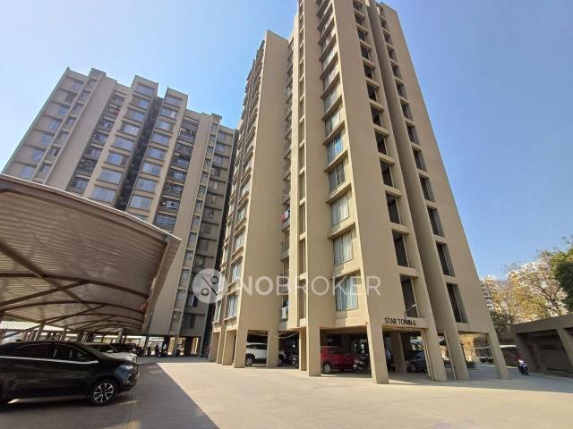 2 BHK Flat In Pate Skyi Star Town Phase 2, Bhukum For Sale