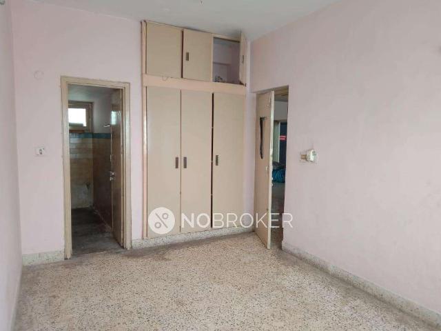 2 BHK Flat In Pearl Apartments For Sale In Begumpet
