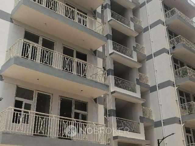 2 BHK Flat In Perfect Zara Aavaas Sector 104 For Sale In S
