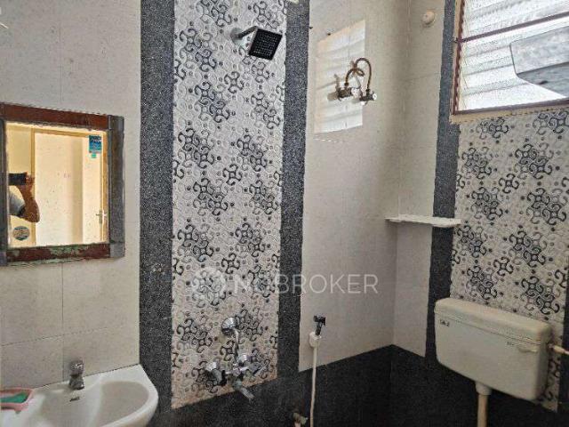 2 BHK Flat In Piriyaa Athulya for Rent In Thoraipakkam