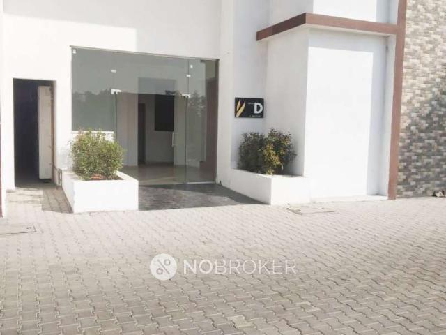 2 BHK Flat In Pittie Kourtyard, Kharadi for Rent In Kharadi