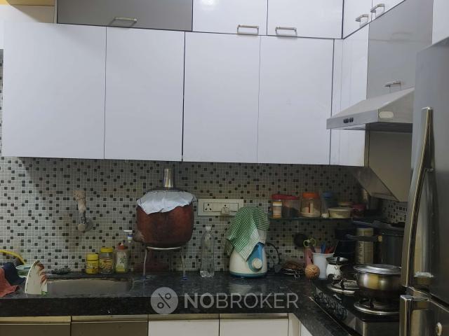 2 BHK Flat In Plantinum Corp For Sale In Andheri West