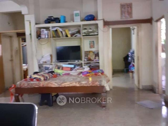 2 BHK Flat In Pramila Enclave For Sale In Moti Nagar