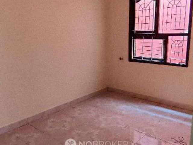 2 BHK Flat In Priyanka Apartments, Near Allahabad Indian Bank Annasalai For Sale In Vijayalakshmi Puram, Ambattur