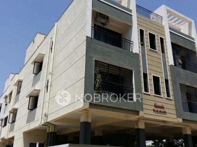 2 BHK Flat In Queens Narayani For Sale In Madhiravedu, Thir