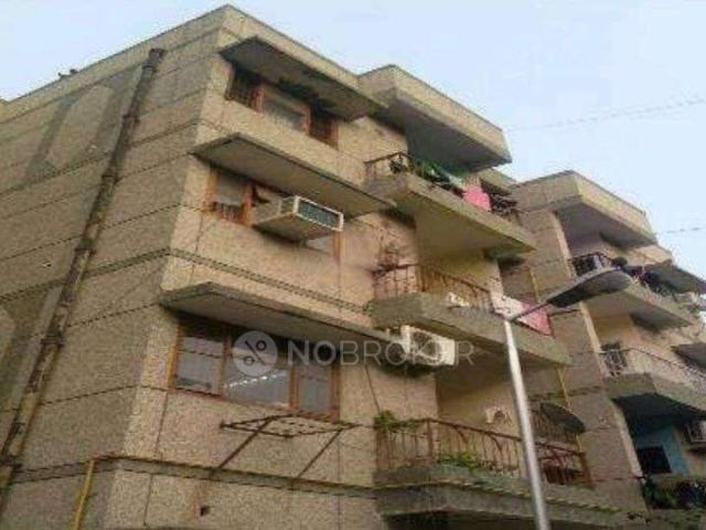 2 BHK Flat In Rwa Udyog Vihar For Sale In Sector 82