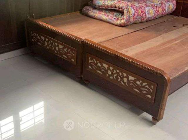 2 BHK Flat In R K Plaza Addagutta Society For Sale In Kukatpally