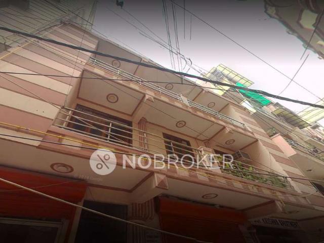 2 BHK Flat In Raghubir Pradhan Homes for Rent In Chattarpur