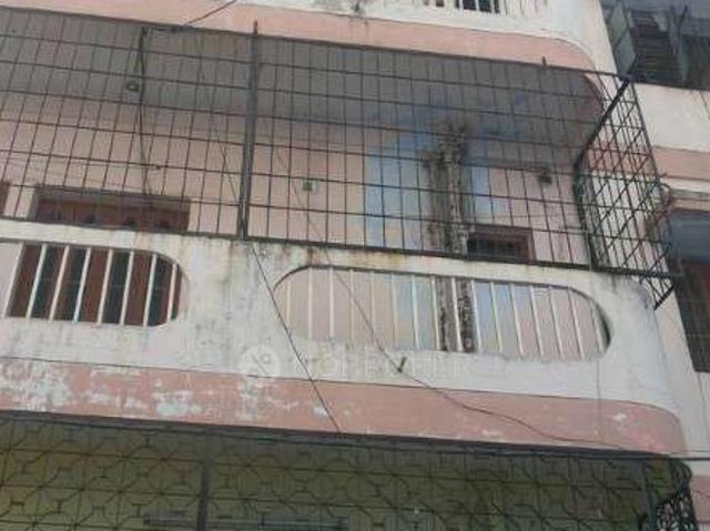 2 BHK Flat In Raghavendra Towers For Sale In New Malakpet