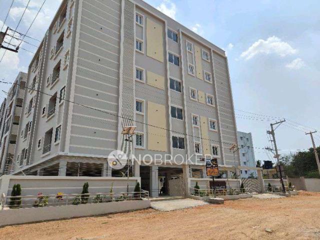 2 BHK Flat In Raksha Icon For Sale In Thumukunta