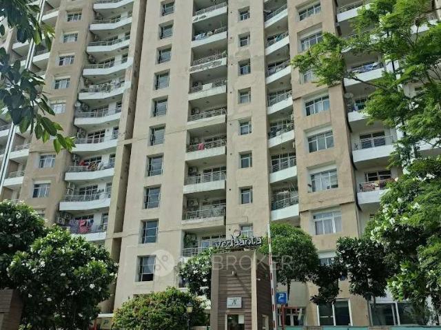 2 BHK Flat In Raheja Vedaanta For Sale In Sector 108