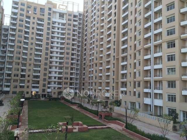 2 BHK Flat In Raheja Vedaanta for Rent In Sector 108