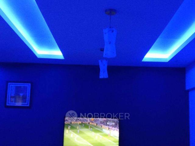 2 BHK Flat In Raj Paradise Chsl For Sale In Makwana Road