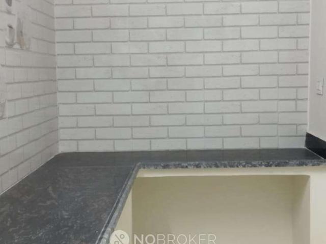 2 BHK Flat In Rajan And Jyothi Heights for Rent In Madhapur