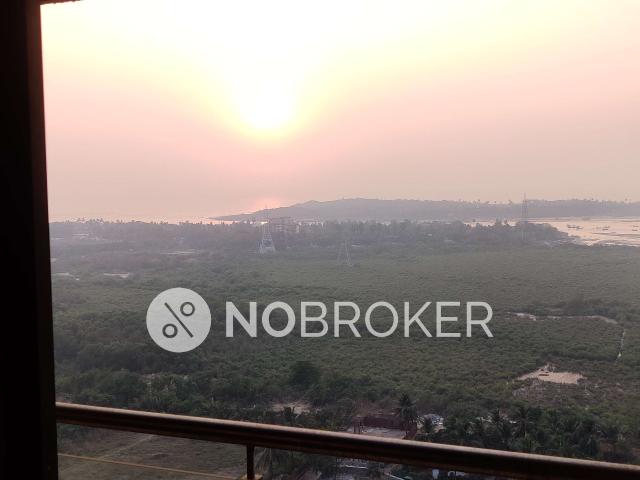 2 BHK Flat In Rajeshwar Lotus For Sale In Malad West