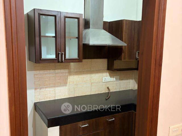 2 BHK Flat In Ramanand Villa Ashok Vihar Iii for Rent In Ashok Vihar Phase Iii