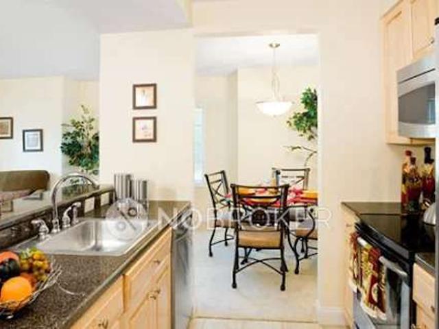 2 BHK Flat In Ratna Emerald Towers for Rent In Lingampally
