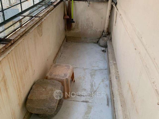 2 BHK Flat In Ratna Rekha Apartments, Himayatnagar For Sale In Howard Model School