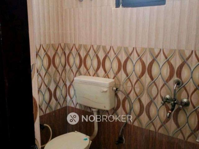 2 BHK Flat In Regal Heights for Rent In Regal Heights Best Place To Live In Sector 73 Noida