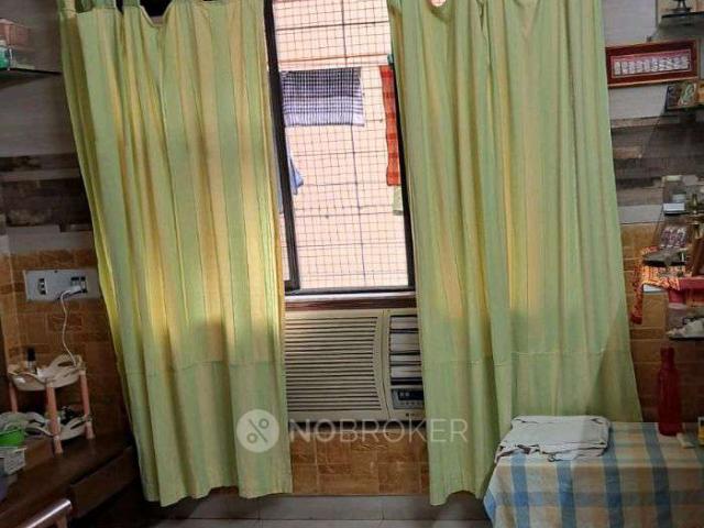2 BHK Flat In Riddhi Gardens For Sale In Malad East