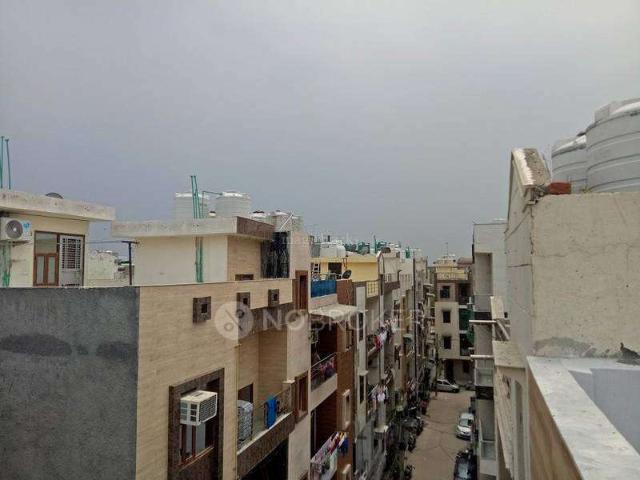 2 BHK Flat In Rohini Sector 25 For Sale In Sector 25, Rohin