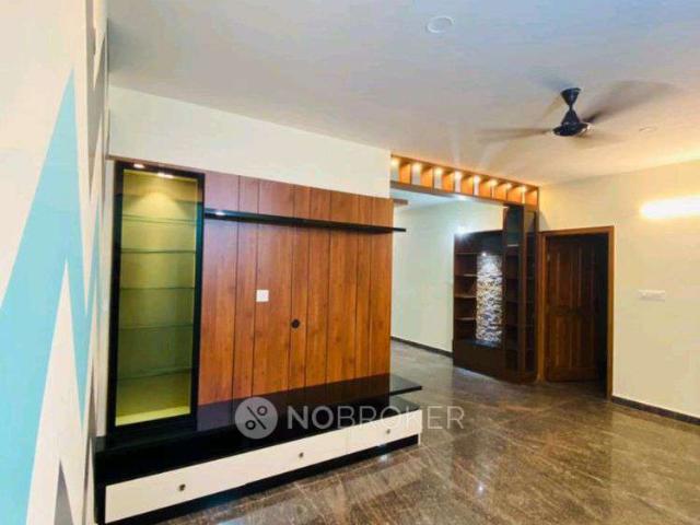 2 BHK Flat In Royal Meadows for Lease In Jakkur