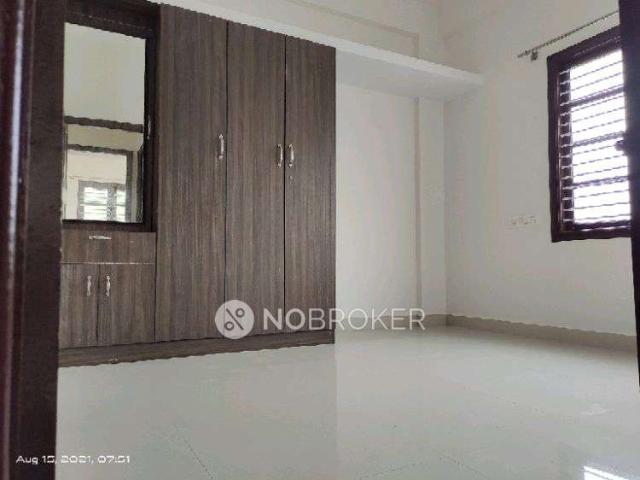 2 BHK Flat In Royal Orchid for Lease In Hebbal
