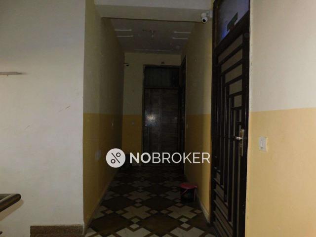 2 BHK Flat In Royal Avenue, Nehra Infra Homes for Rent In Sector 75