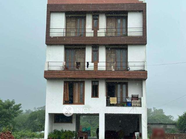 2 BHK Flat In Royal Green Apartment for Rent In Mehrauli