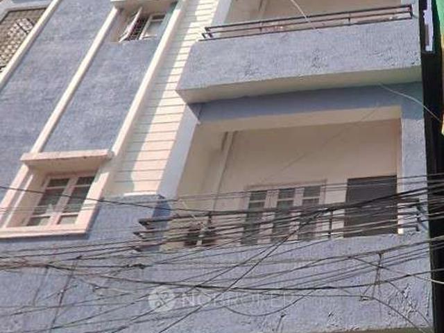 2 BHK Flat In Royal Towers For Sale In Shaikpet