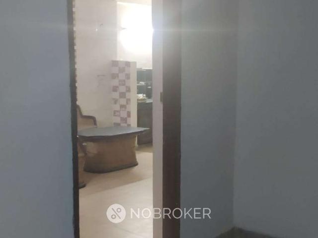 2 BHK Flat In Stand Alone Building for Rent In Sector 31