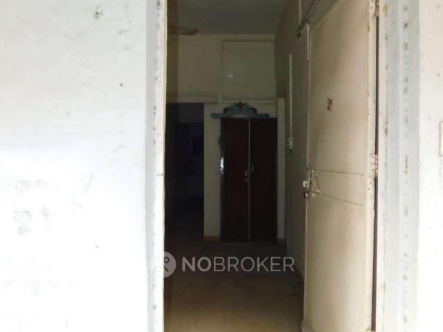 2 BHK Flat In Standalone Buuilding For Sale In Safdarjung