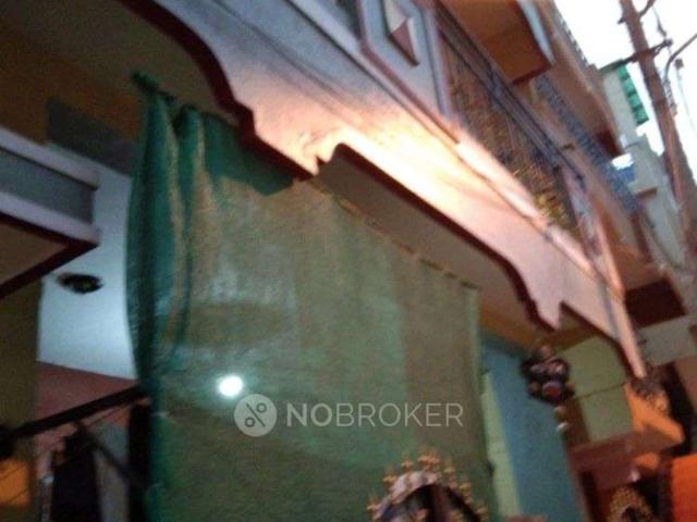2 BHK Flat In Standalone Building for Lease In Ejipura