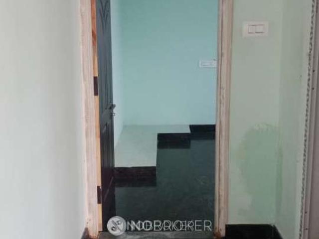 2 BHK Flat In Standalone Building for Lease In Singapura