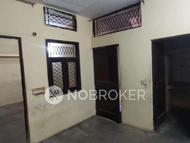 2 BHK Flat In Standalone Building for Rent In Chhattarpur