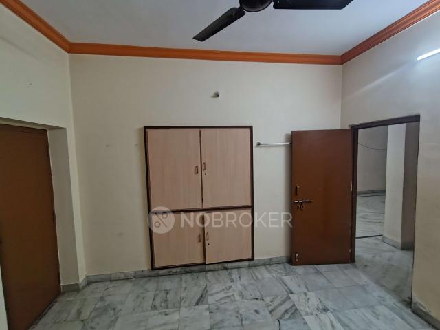 2 BHK Flat In Standalone Building for Rent In Ameerpet