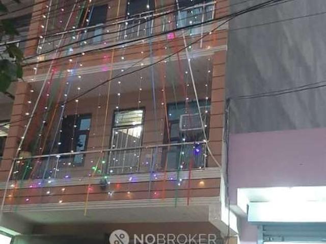 2 BHK Flat In Standalone Building for Rent In Ashok Vihar