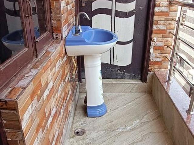 2 BHK Flat In Standalone Building for Rent In Gagan Vihar