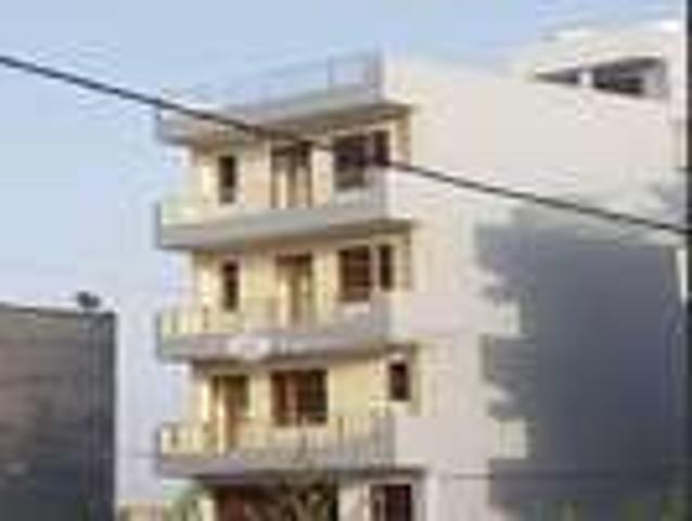 2 BHK Flat In Standalone Building for Rent In Girdharpur